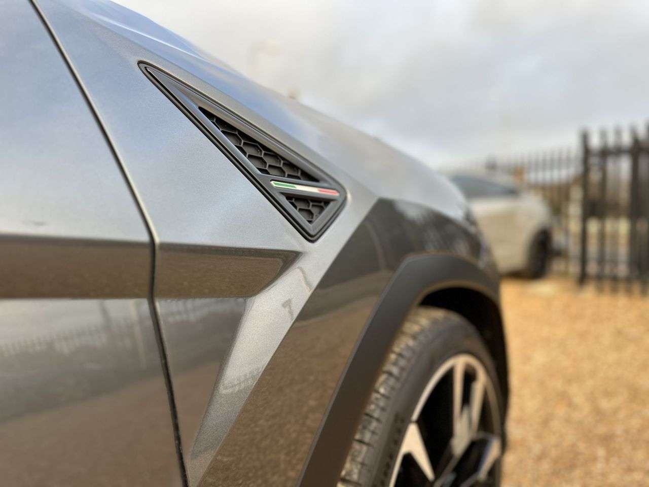 2020 LAMBORGHINI URUS 2020 LAMBORGHINI URUS