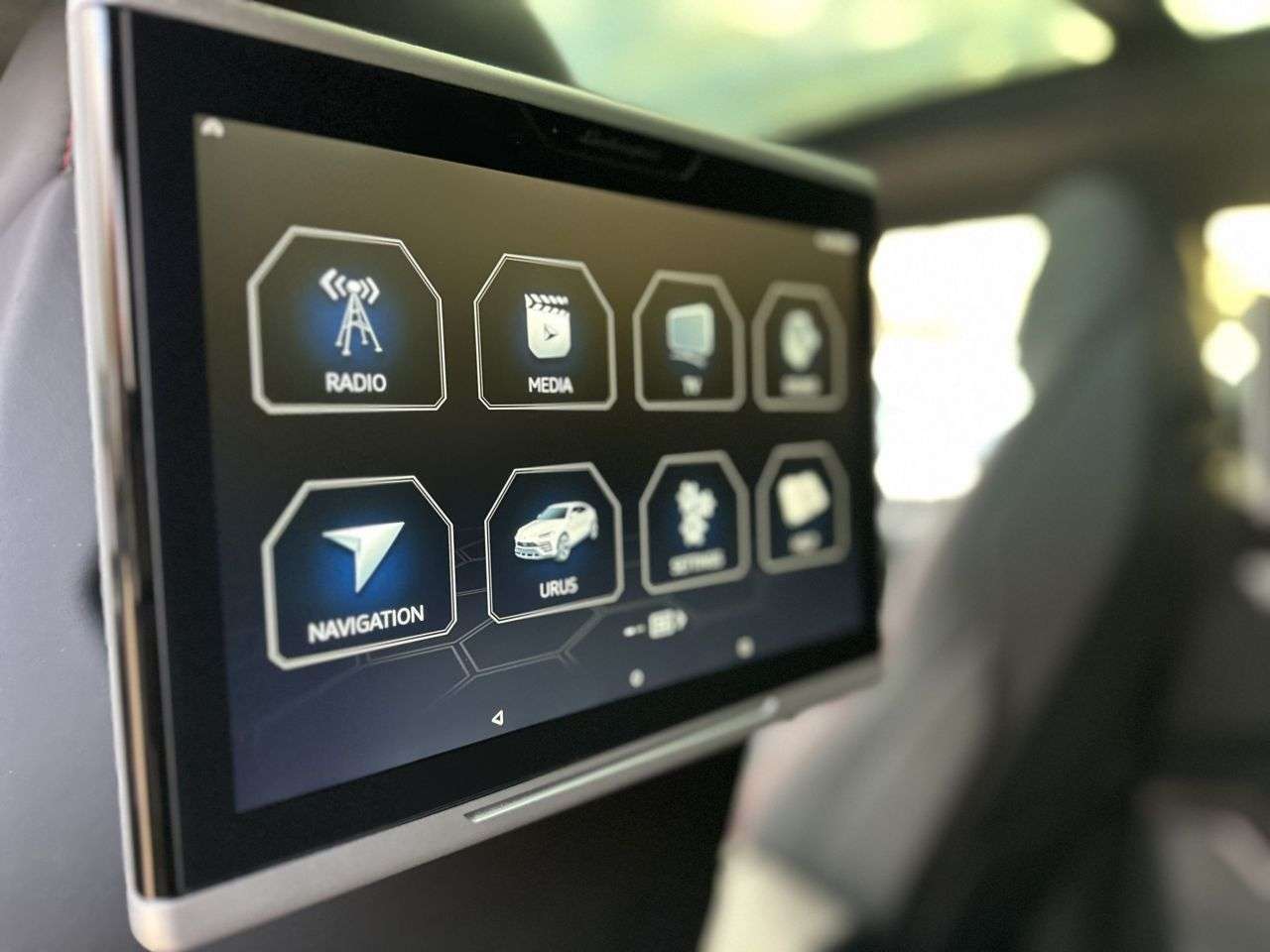 2020 LAMBORGHINI URUS 2020 LAMBORGHINI URUS