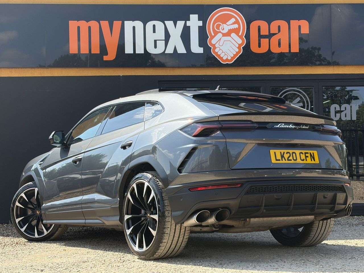 2020 LAMBORGHINI URUS 2020 LAMBORGHINI URUS