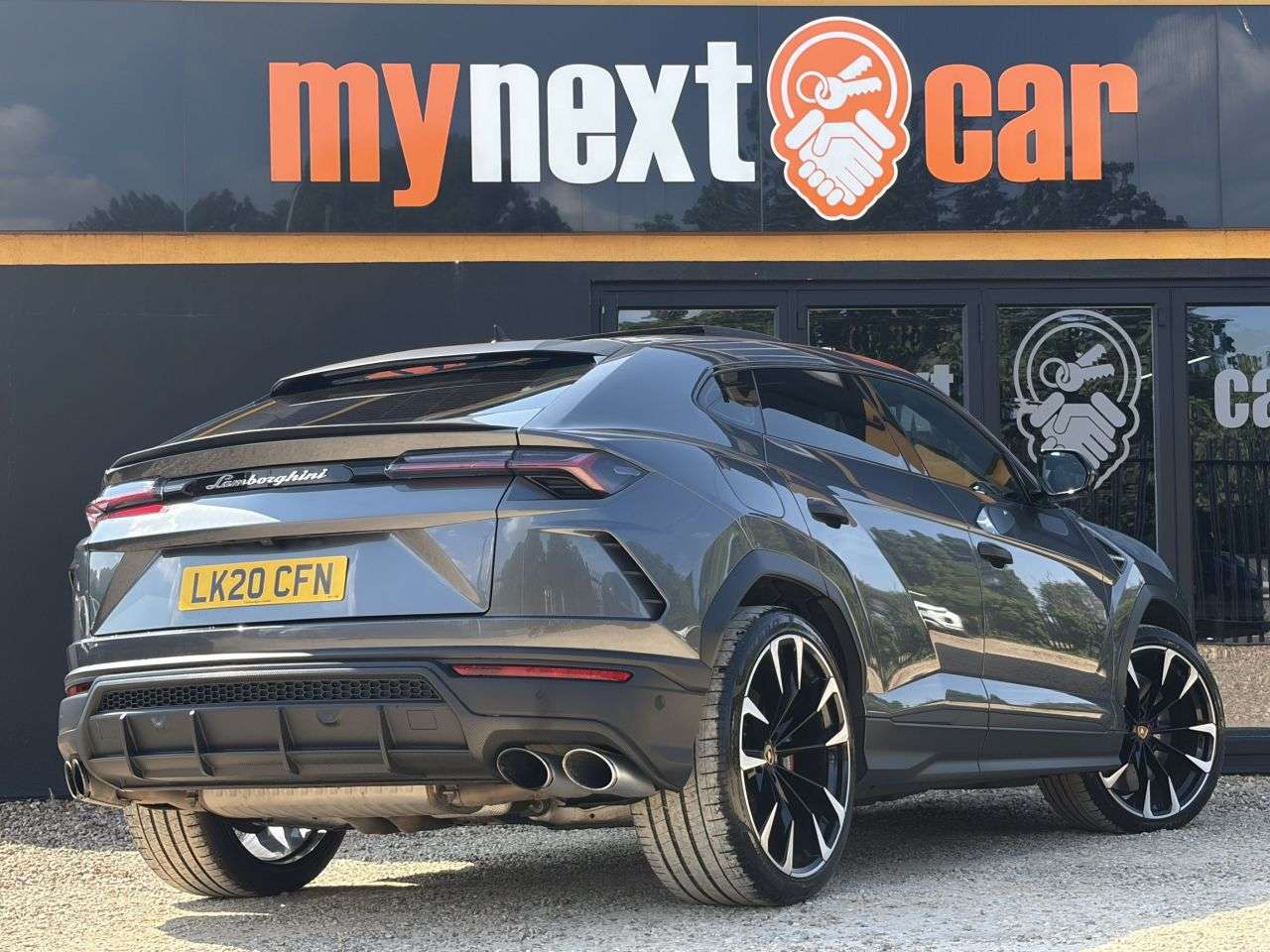 2020 LAMBORGHINI URUS 2020 LAMBORGHINI URUS
