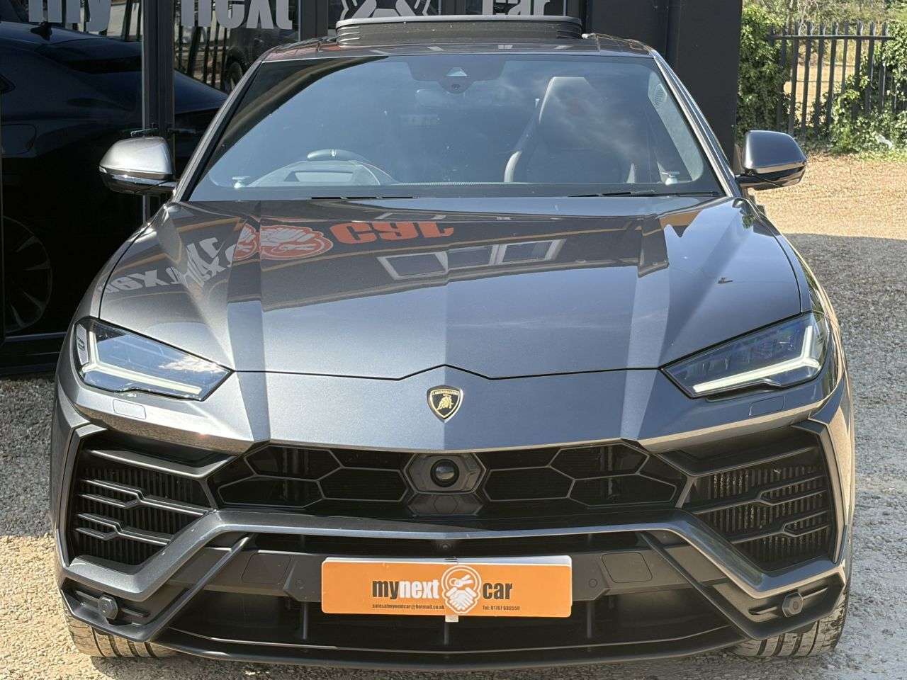 A 2020 LAMBORGHINI URUS 4.0 V8 BiTurbo SUV 5dr Petrol Auto 4WD Euro 6 (650 ps) Head Up Display - HU A 2020 LAMBORGHINI URUS 4.0 V8 BiTurbo SUV 5dr Petrol Auto 4WD Euro 6 (650 ps) Head Up Display - HU