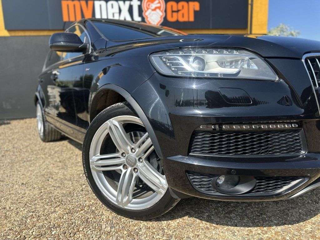 A 2014 AUDI Q7 3.0 TDI V6 S line Plus SUV 5dr Diesel Tiptronic quattro Euro 5 (s/s) (245 p A 2014 AUDI Q7 3.0 TDI V6 S line Plus SUV 5dr Diesel Tiptronic quattro Euro 5 (s/s) (245 p