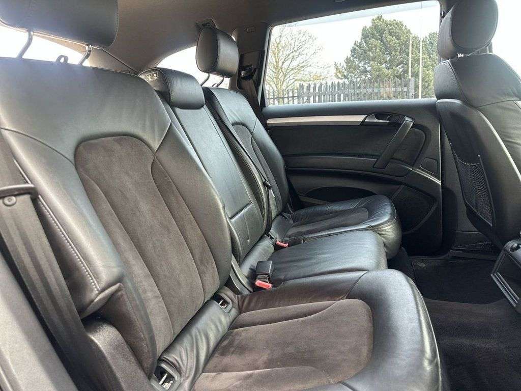 2014 AUDI Q7 2014 AUDI Q7