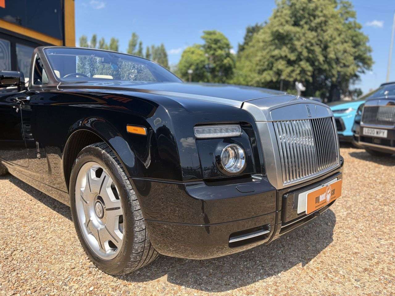 A 2008 ROLLS-ROYCE PHANTOM 6.7 V12 Drophead Coupe 2dr Petrol Auto Euro 4 (453 bhp) STEEL BONNET/ 2 KEY A 2008 ROLLS-ROYCE PHANTOM 6.7 V12 Drophead Coupe 2dr Petrol Auto Euro 4 (453 bhp) STEEL BONNET/ 2 KEY