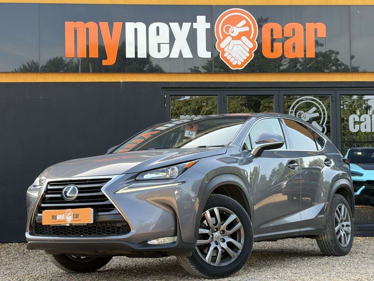 A 2015 LEXUS NX 2.5 300h Luxury SUV 5dr Petrol Hybrid E-CVT 4WD Euro 6 (s/s) (197 ps) MERCU A 2015 LEXUS NX 2.5 300h Luxury SUV 5dr Petrol Hybrid E-CVT 4WD Euro 6 (s/s) (197 ps) MERCU