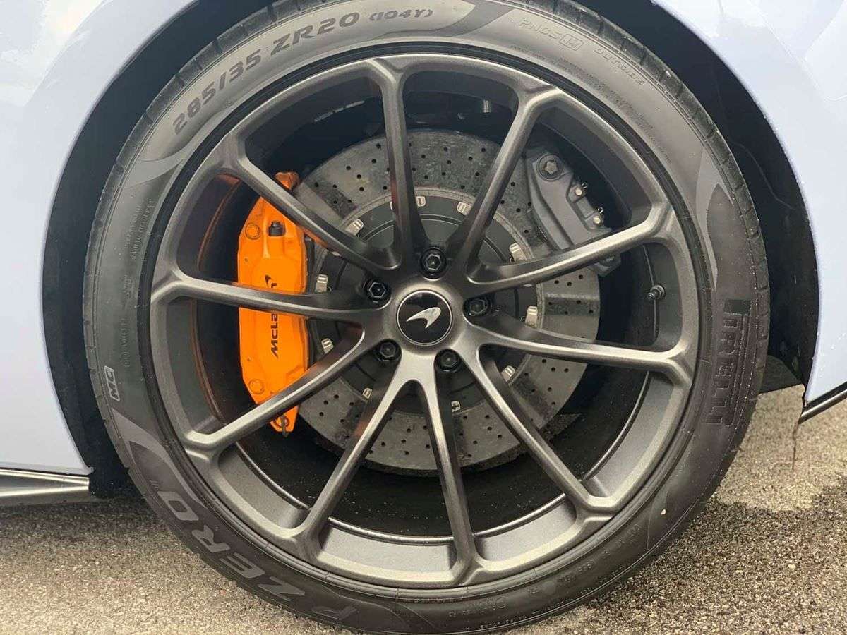 A 2018 MCLAREN 570S 3.8T V8 Spider 2dr Petrol SSG Euro 6 (s/s) (570 ps) RARE CERAMIC GREY + FUL A 2018 MCLAREN 570S 3.8T V8 Spider 2dr Petrol SSG Euro 6 (s/s) (570 ps) RARE CERAMIC GREY + FUL