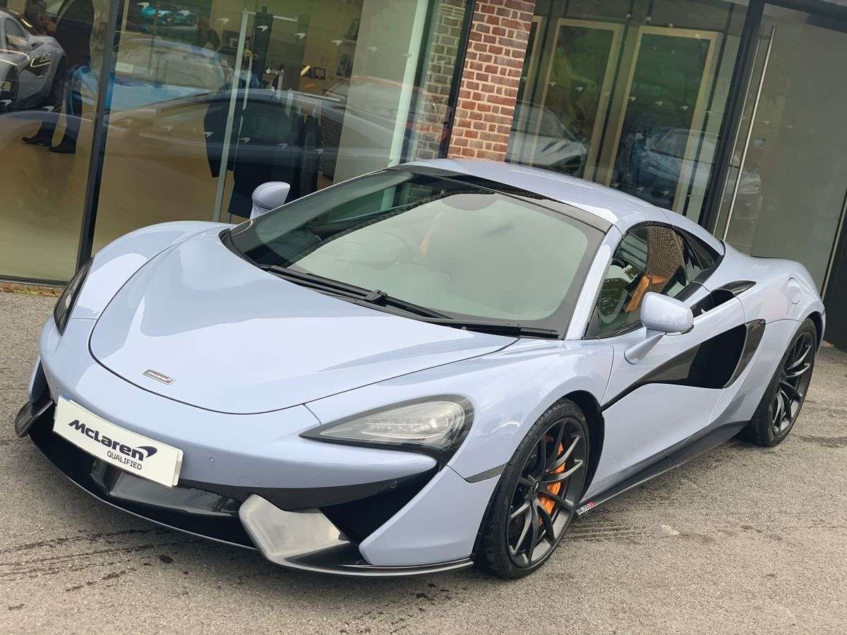 A 2018 MCLAREN 570S 3.8T V8 Spider 2dr Petrol SSG Euro 6 (s/s) (570 ps) RARE CERAMIC GREY + FUL A 2018 MCLAREN 570S 3.8T V8 Spider 2dr Petrol SSG Euro 6 (s/s) (570 ps) RARE CERAMIC GREY + FUL