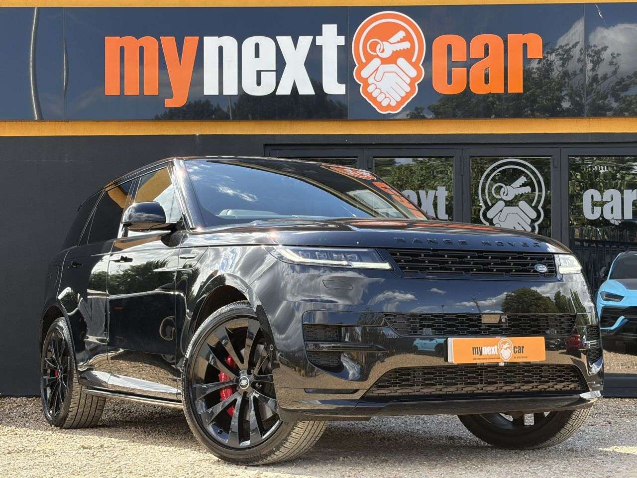 A 2025 LAND ROVER RANGE ROVER SPORT 3.0 D300 MHEV Stealth Edition SUV 5dr Diesel Auto 4WD Euro 6 (s/s) (300 ps) A 2025 LAND ROVER RANGE ROVER SPORT 3.0 D300 MHEV Stealth Edition SUV 5dr Diesel Auto 4WD Euro 6 (s/s) (300 ps)