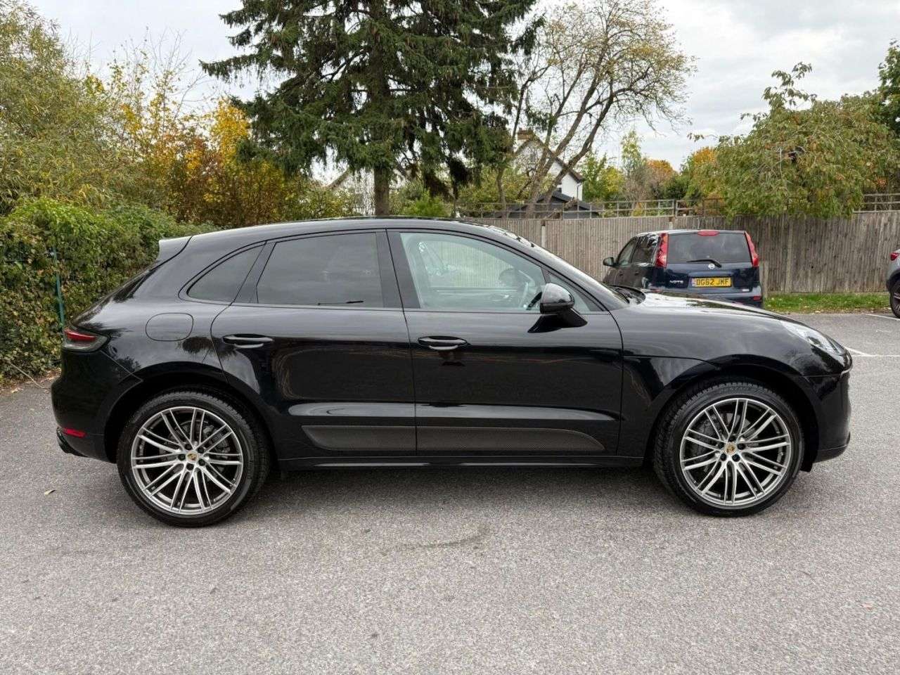 A 2019 PORSCHE MACAN 3.0T V6 S SUV 5dr Petrol PDK 4WD Euro 6 (s/s) (354 ps) 21'' Sport A 2019 PORSCHE MACAN 3.0T V6 S SUV 5dr Petrol PDK 4WD Euro 6 (s/s) (354 ps) 21'' Sport