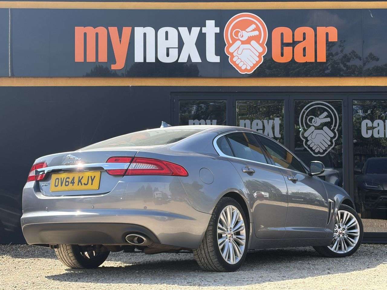 2014 JAGUAR XF 2014 JAGUAR XF