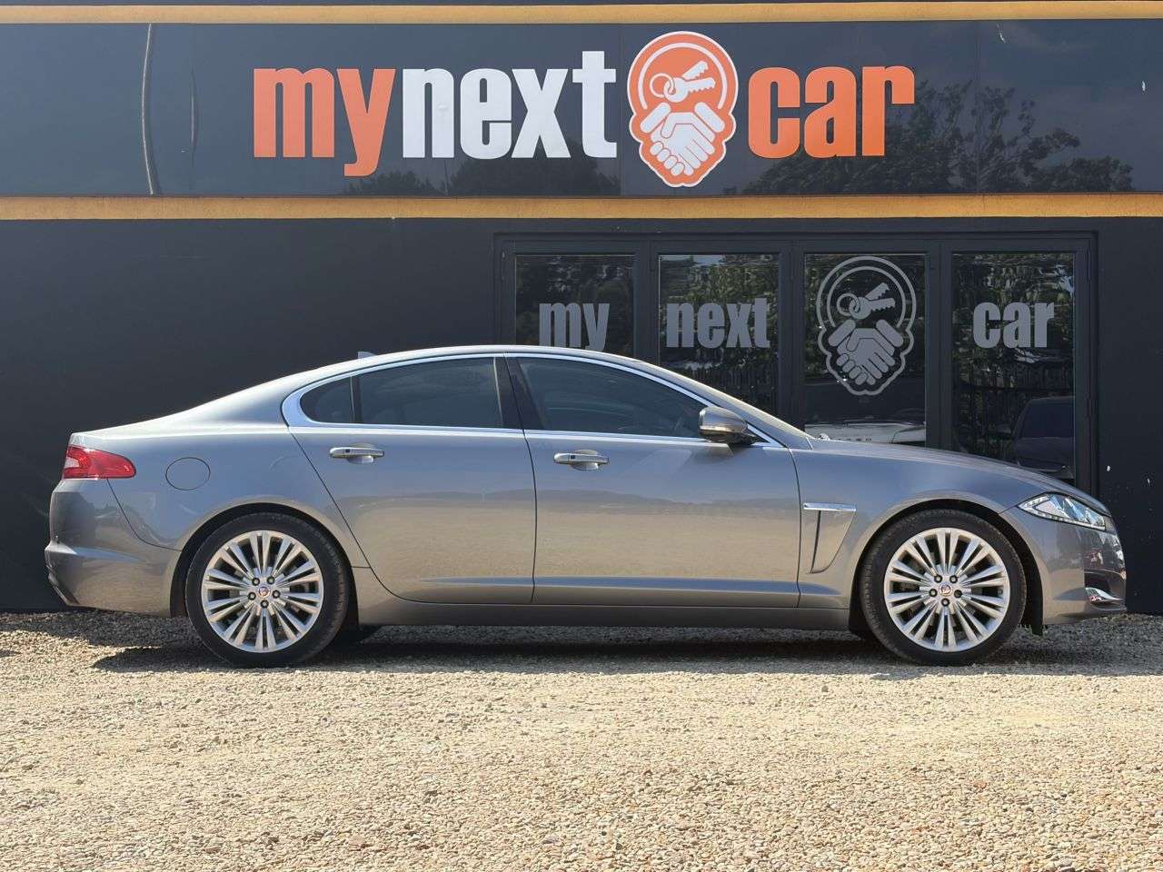 2014 JAGUAR XF 2014 JAGUAR XF