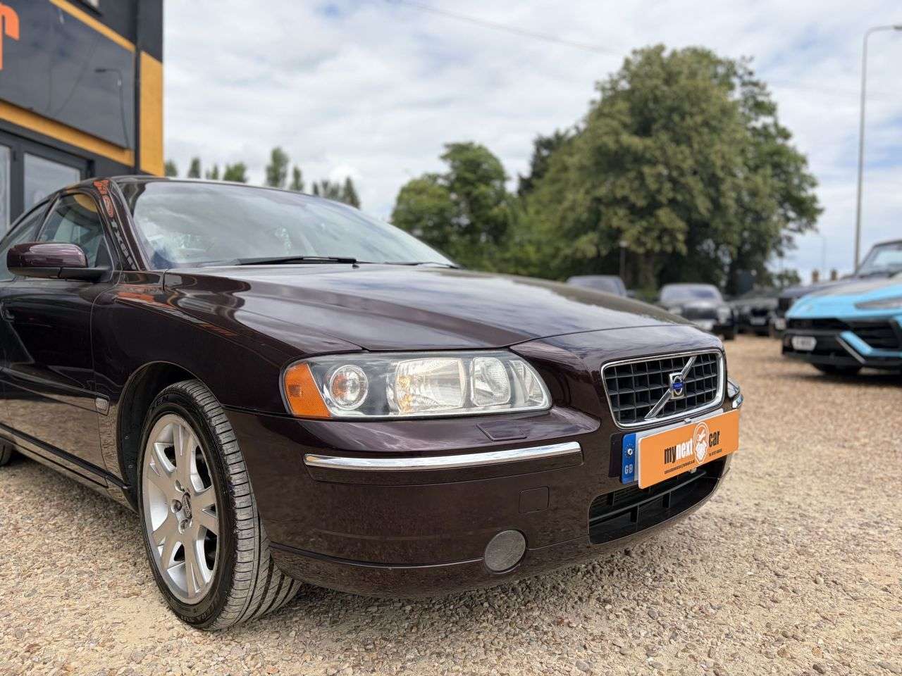 A 2005 VOLVO S60 2.0T S Saloon 4dr Petrol Automatic (227 g/km, 180 bhp) FULL SERVICE HISTORY A 2005 VOLVO S60 2.0T S Saloon 4dr Petrol Automatic (227 g/km, 180 bhp) FULL SERVICE HISTORY