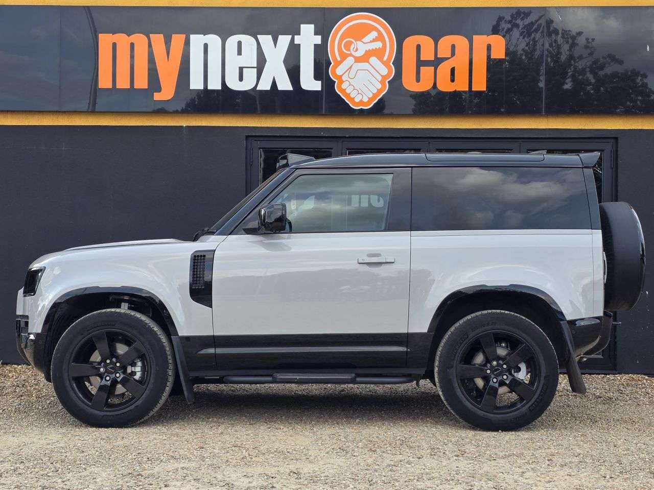 2026 LAND ROVER DEFENDER 90 2026 LAND ROVER DEFENDER 90