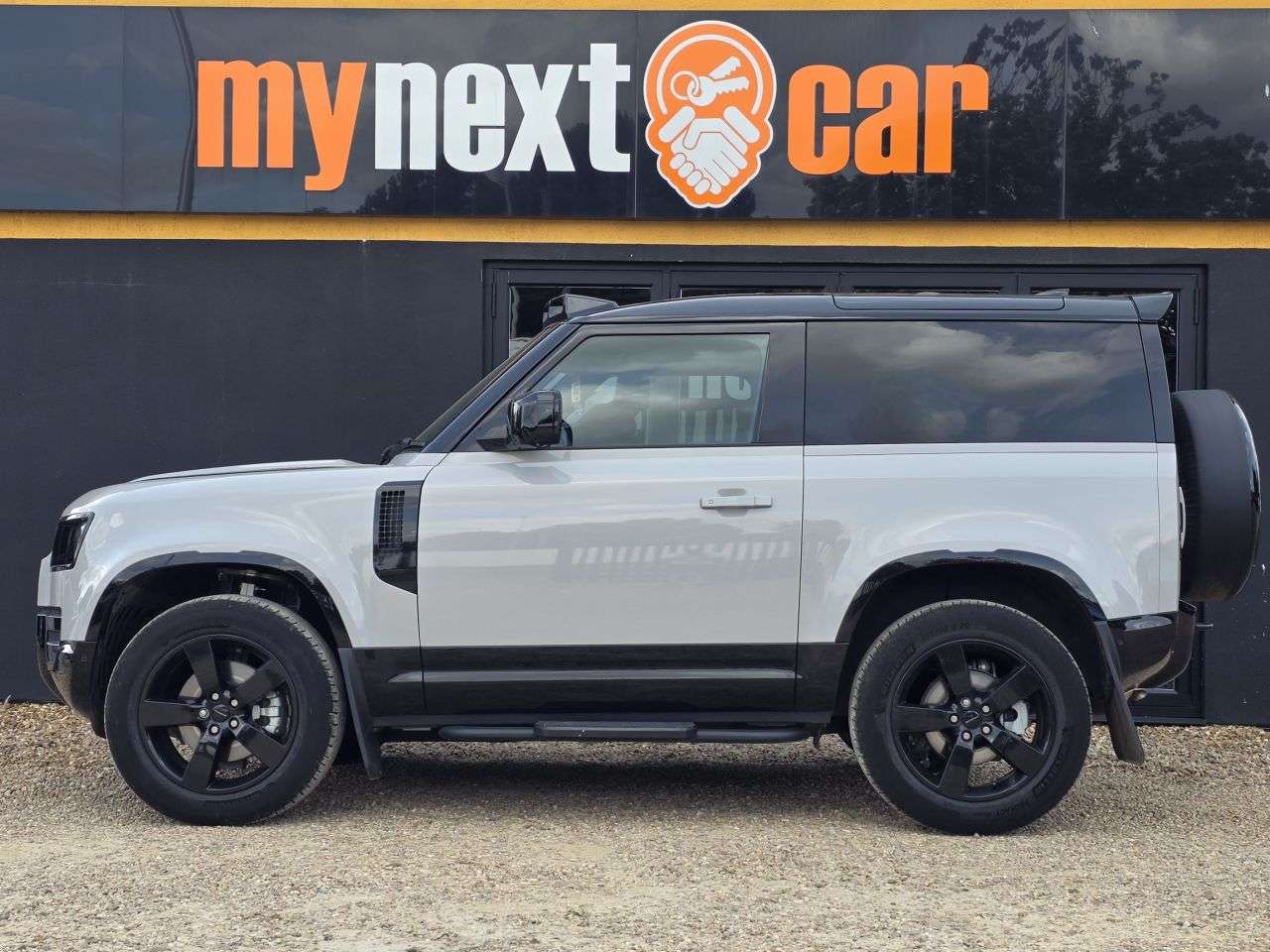 2026 LAND ROVER DEFENDER 90 2026 LAND ROVER DEFENDER 90