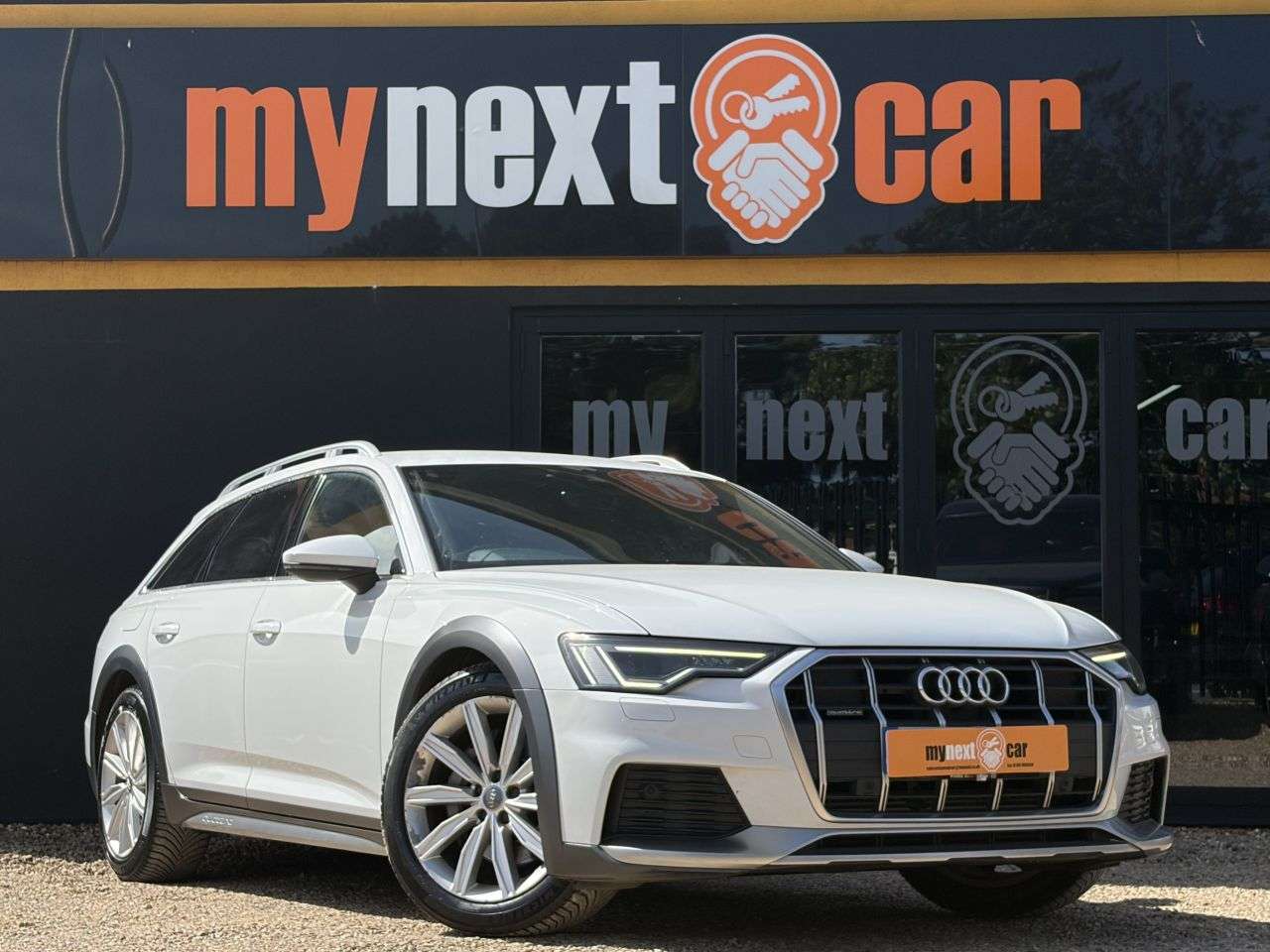 A 2019 AUDI A6 ALLROAD 3.0 TDI V6 45 Sport Estate 5dr Diesel Tiptronic quattro Euro 6 (s/s) (231 p A 2019 AUDI A6 ALLROAD 3.0 TDI V6 45 Sport Estate 5dr Diesel Tiptronic quattro Euro 6 (s/s) (231 p