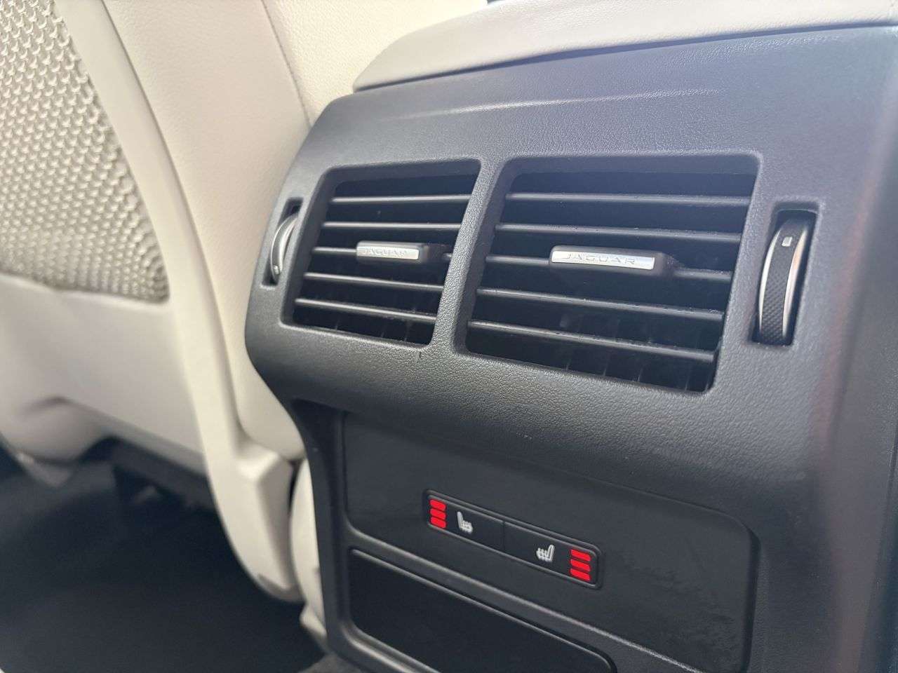 2019 JAGUAR XE 2019 JAGUAR XE