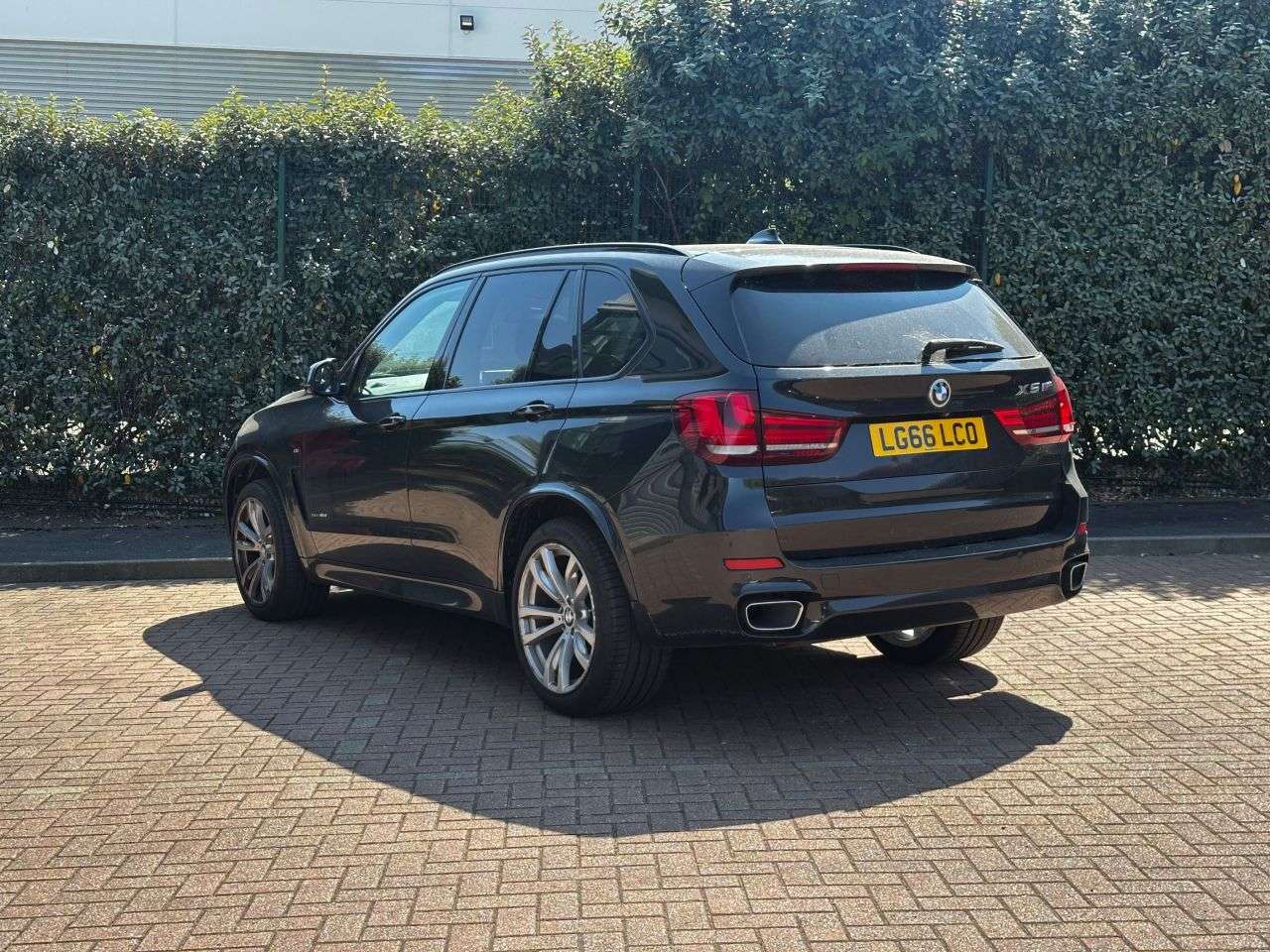 A 2016 BMW X5 3.0 40d M Sport SUV 5dr Diesel Auto xDrive Euro 6 (s/s) (313 ps) REVERSE CA A 2016 BMW X5 3.0 40d M Sport SUV 5dr Diesel Auto xDrive Euro 6 (s/s) (313 ps) REVERSE CA