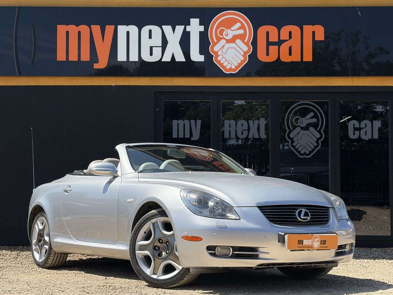 A 2006 LEXUS SC 4.3 430 Convertible 2dr Petrol Automatic (269 g/km, 282 bhp) FULL HEATED LE A 2006 LEXUS SC 4.3 430 Convertible 2dr Petrol Automatic (269 g/km, 282 bhp) FULL HEATED LE