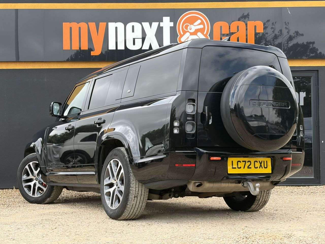 2023 LAND ROVER DEFENDER 130 2023 LAND ROVER DEFENDER 130