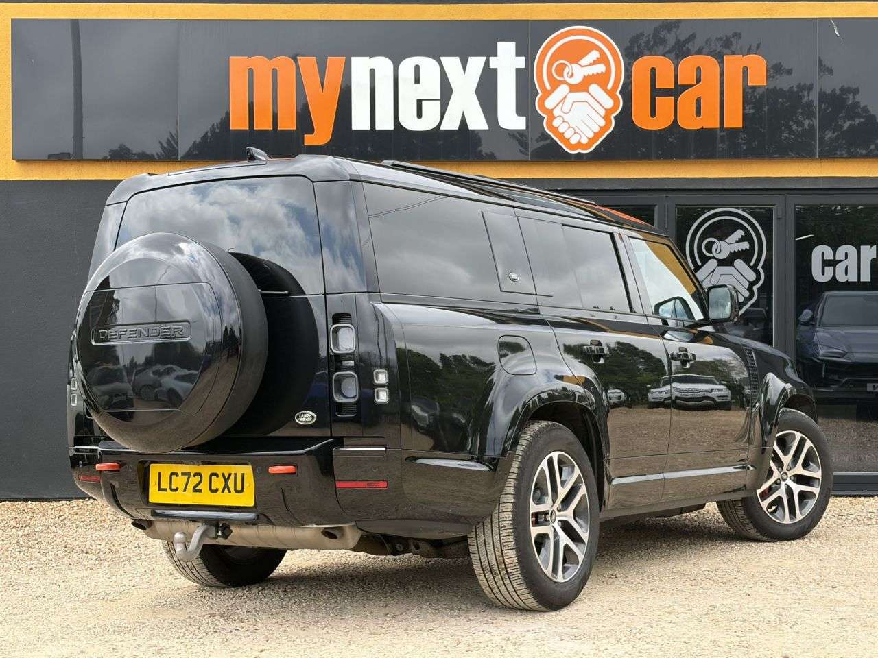2023 LAND ROVER DEFENDER 130 2023 LAND ROVER DEFENDER 130