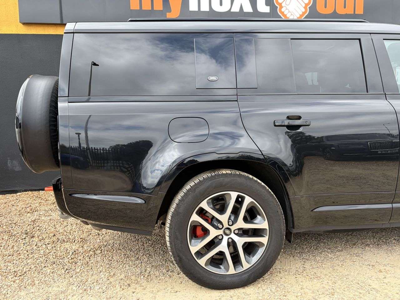 2023 LAND ROVER DEFENDER 130 2023 LAND ROVER DEFENDER 130