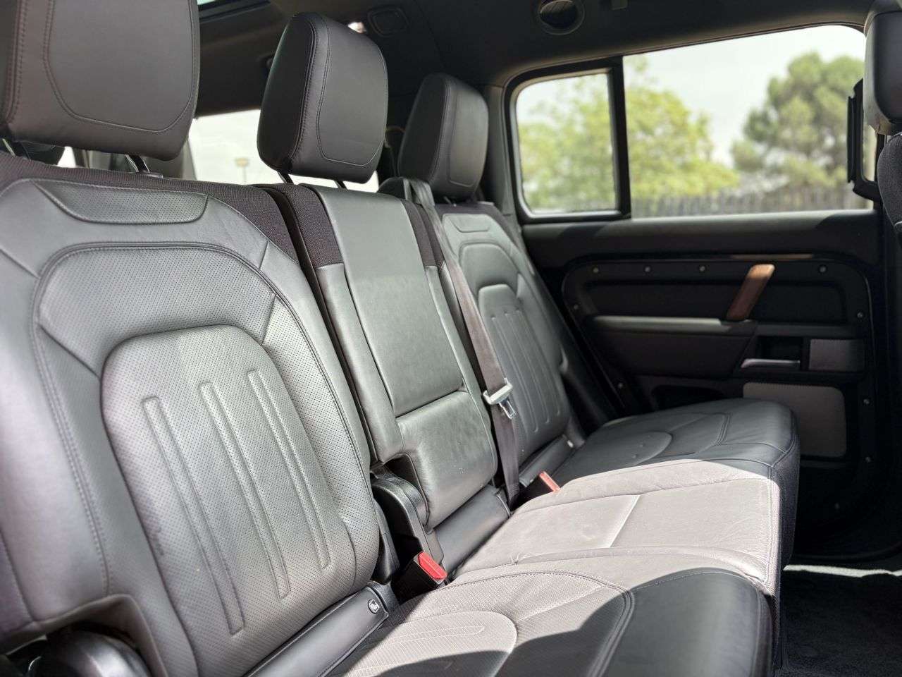 2023 LAND ROVER DEFENDER 130 2023 LAND ROVER DEFENDER 130
