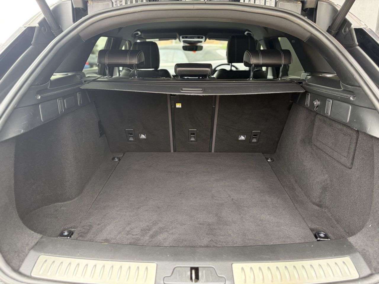 2019 LAND ROVER RANGE ROVER VELAR 2019 LAND ROVER RANGE ROVER VELAR