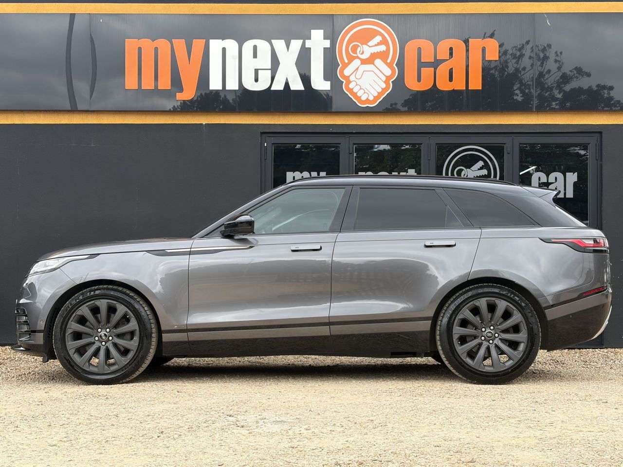 2019 LAND ROVER RANGE ROVER VELAR 2019 LAND ROVER RANGE ROVER VELAR