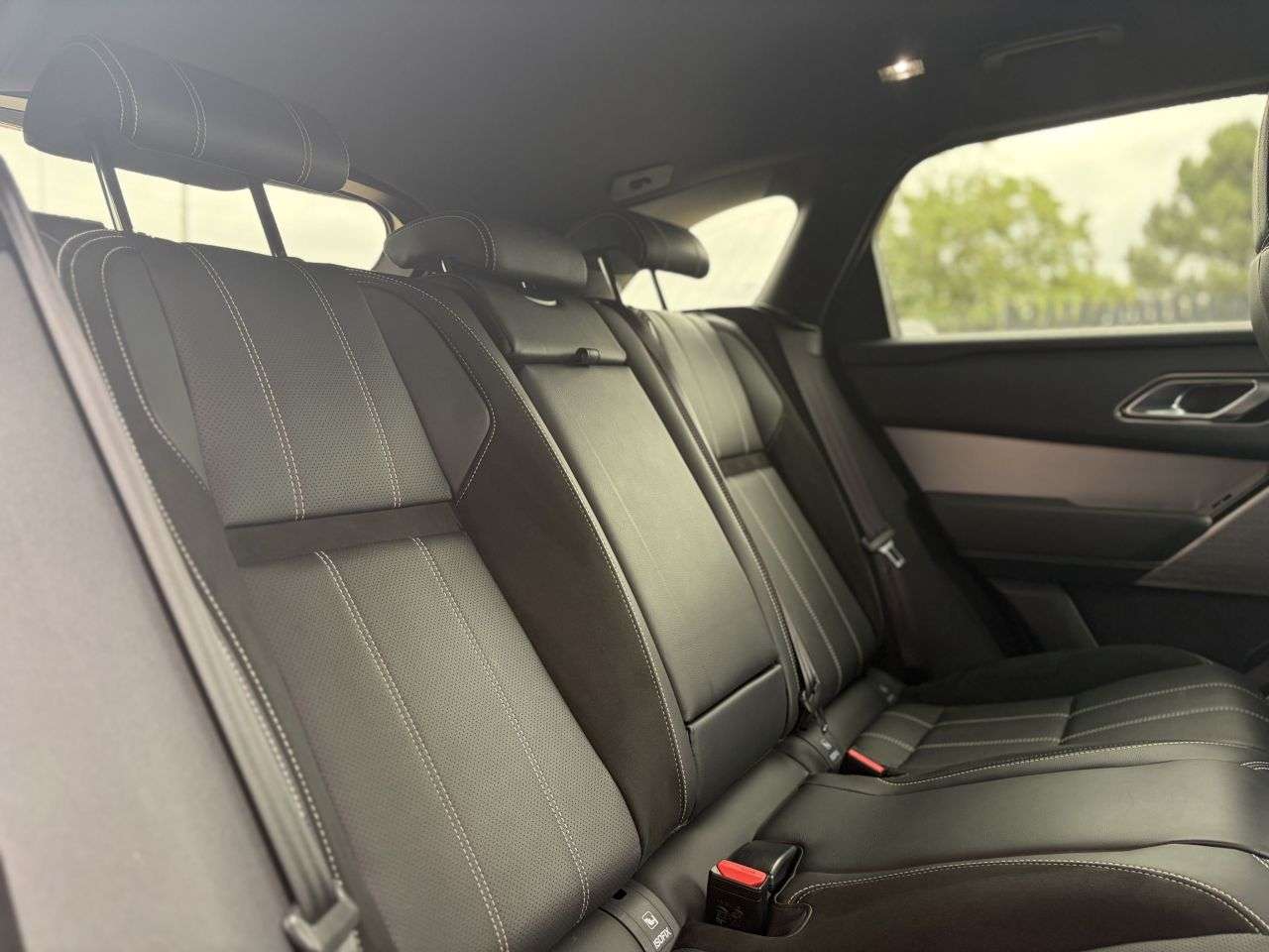 2019 LAND ROVER RANGE ROVER VELAR 2019 LAND ROVER RANGE ROVER VELAR