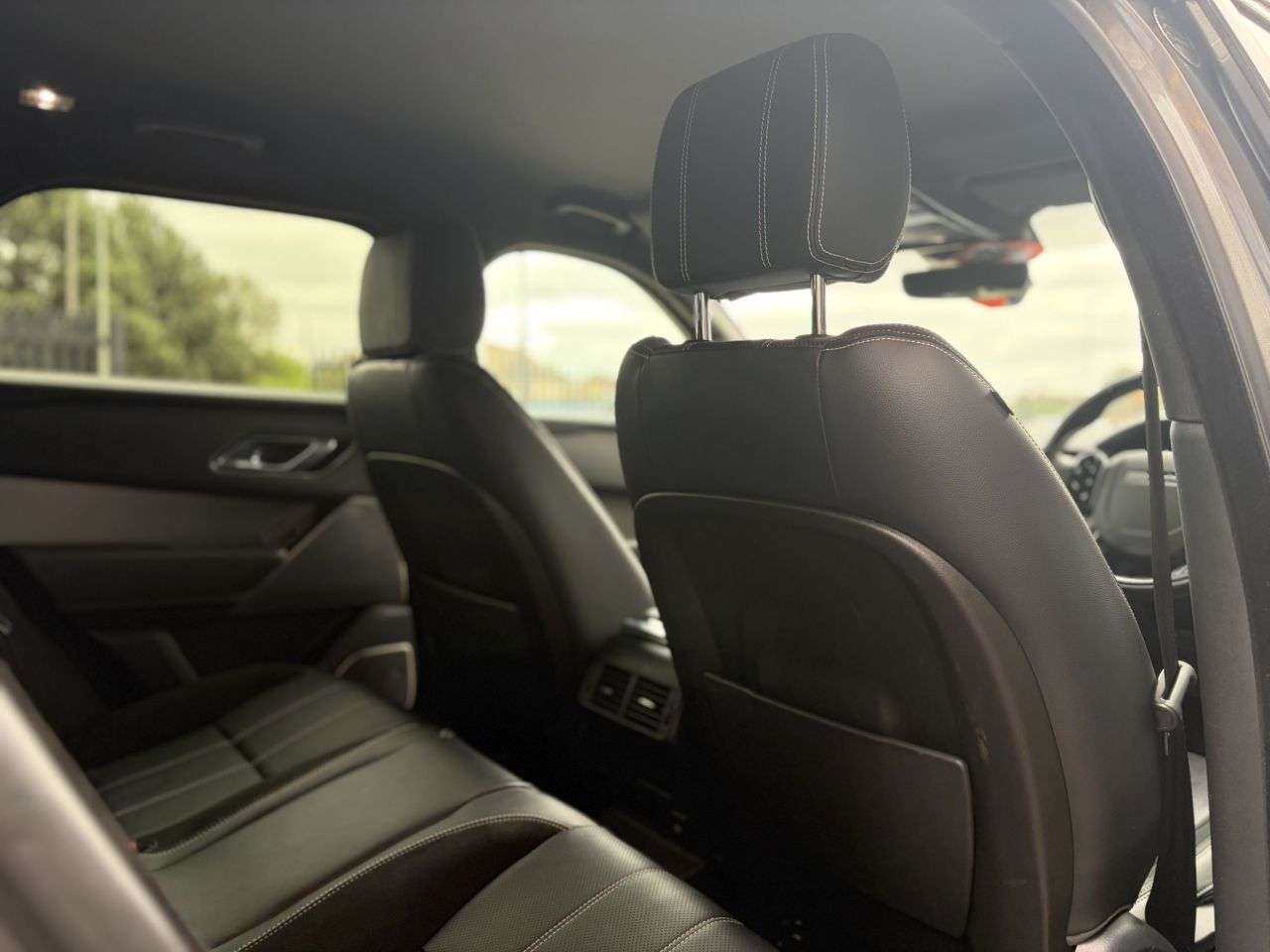 2019 LAND ROVER RANGE ROVER VELAR 2019 LAND ROVER RANGE ROVER VELAR