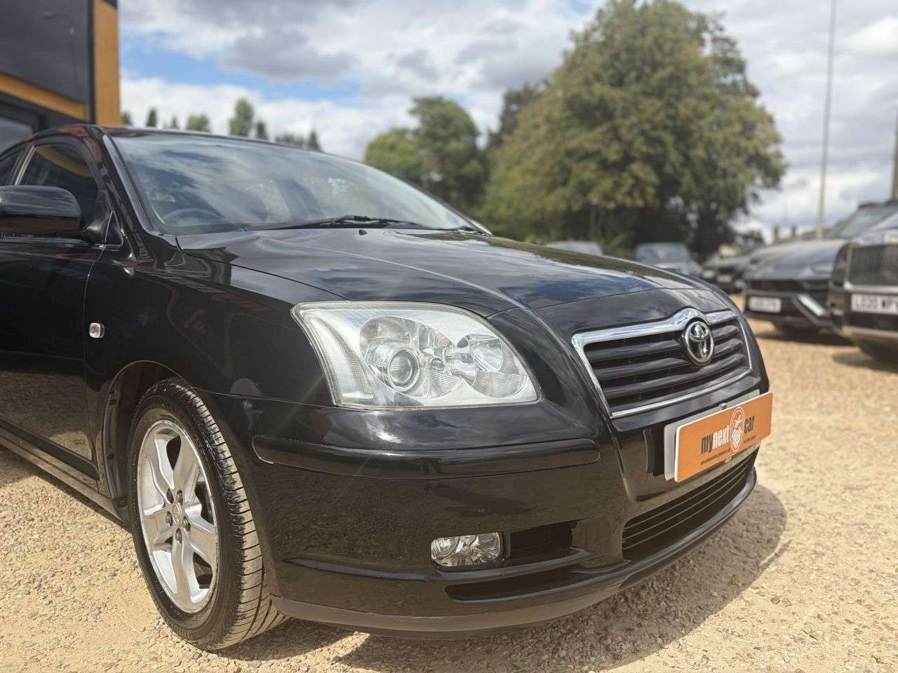A 2005 TOYOTA AVENSIS 1.8 VVT-i T3-X Hatchback 5dr Petrol Automatic (187 g/km, 127 bhp) ECLIPSE B A 2005 TOYOTA AVENSIS 1.8 VVT-i T3-X Hatchback 5dr Petrol Automatic (187 g/km, 127 bhp) ECLIPSE B