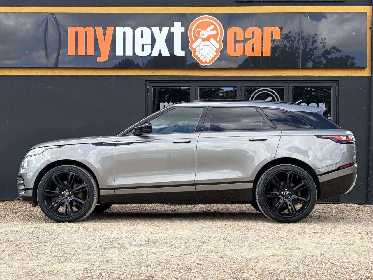 2019 LAND ROVER RANGE ROVER VELAR 2019 LAND ROVER RANGE ROVER VELAR