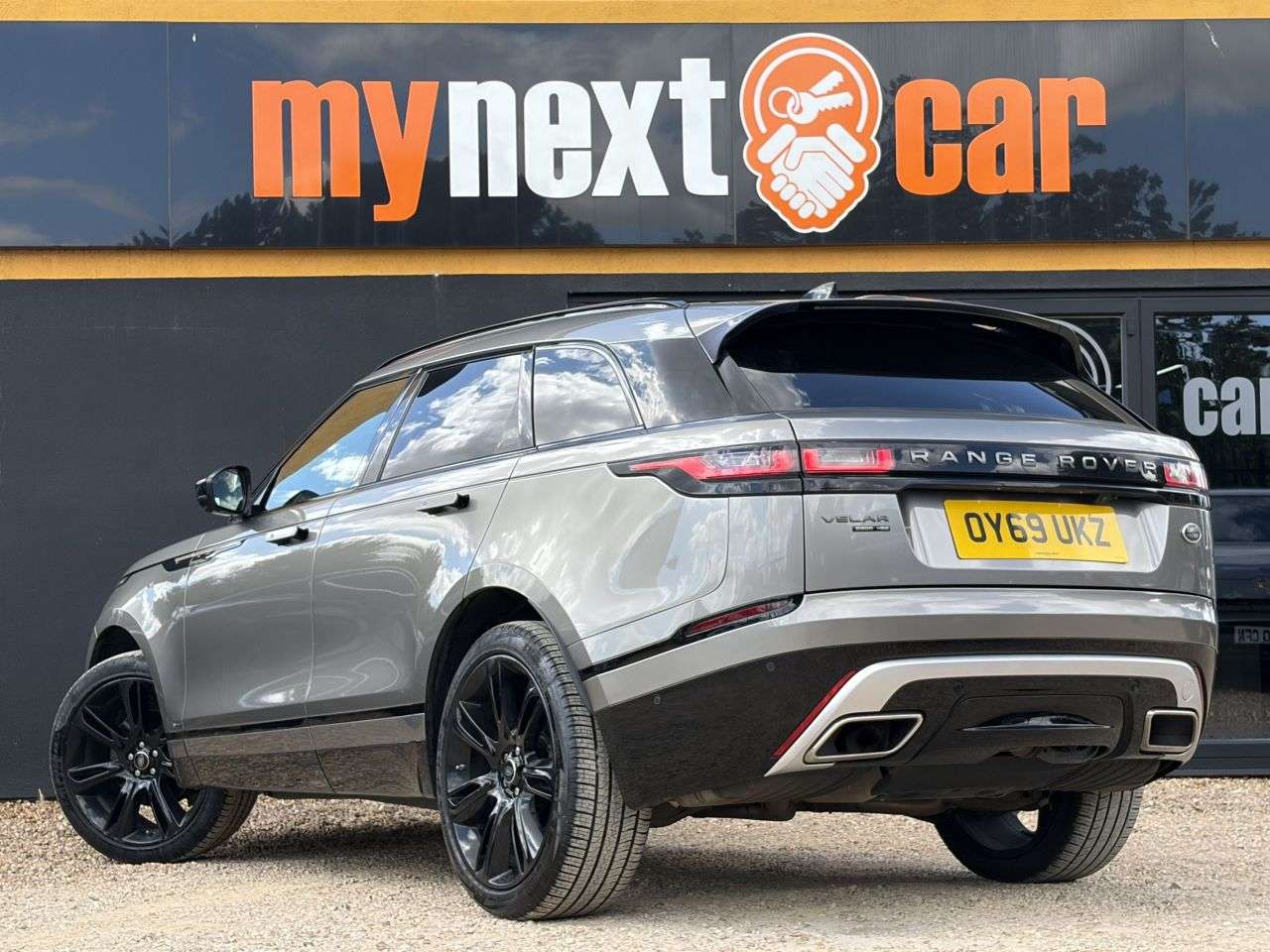 2019 LAND ROVER RANGE ROVER VELAR 2019 LAND ROVER RANGE ROVER VELAR