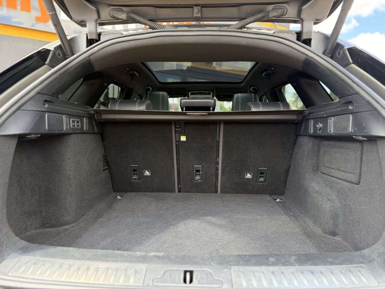2019 LAND ROVER RANGE ROVER VELAR 2019 LAND ROVER RANGE ROVER VELAR
