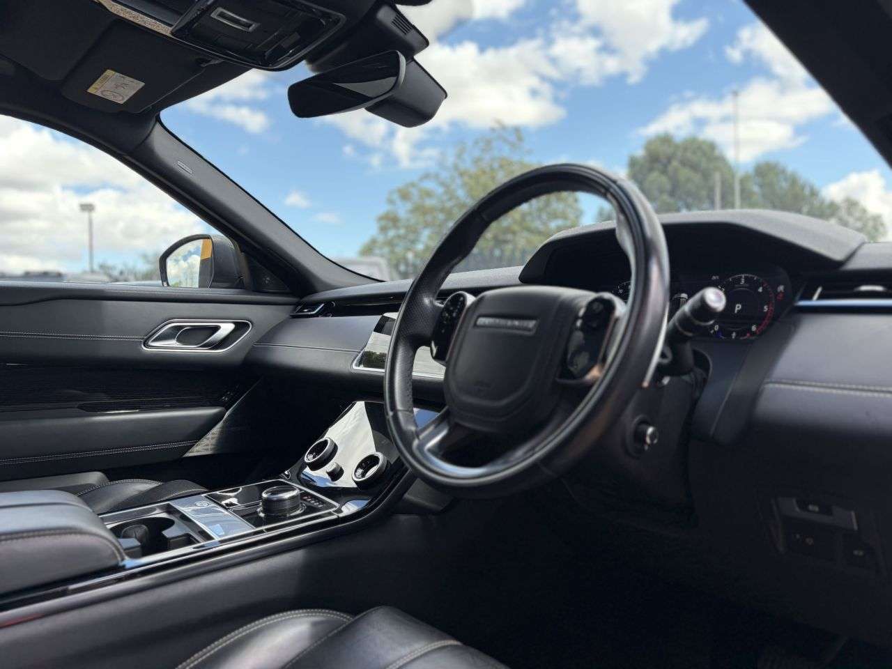 2019 LAND ROVER RANGE ROVER VELAR 2019 LAND ROVER RANGE ROVER VELAR