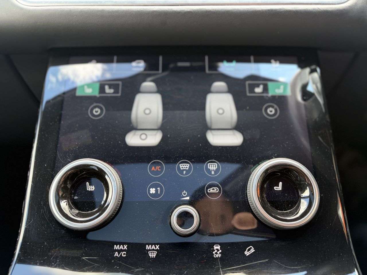 2019 LAND ROVER RANGE ROVER VELAR 2019 LAND ROVER RANGE ROVER VELAR