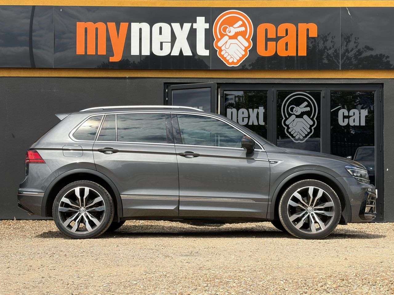 2019 VOLKSWAGEN TIGUAN 2019 VOLKSWAGEN TIGUAN