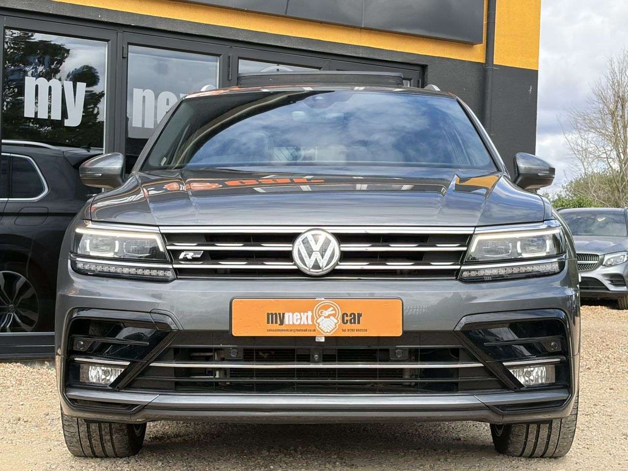 A 2019 VOLKSWAGEN TIGUAN 1.5 TSI EVO R-Line SUV 5dr Petrol DSG Euro 6 (s/s) (150 ps) Premium Family A 2019 VOLKSWAGEN TIGUAN 1.5 TSI EVO R-Line SUV 5dr Petrol DSG Euro 6 (s/s) (150 ps) Premium Family