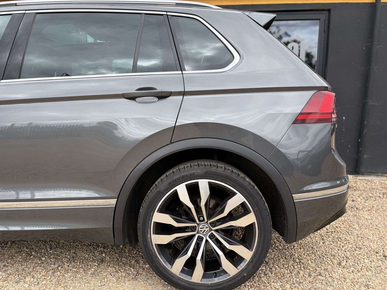 2019 VOLKSWAGEN TIGUAN 2019 VOLKSWAGEN TIGUAN