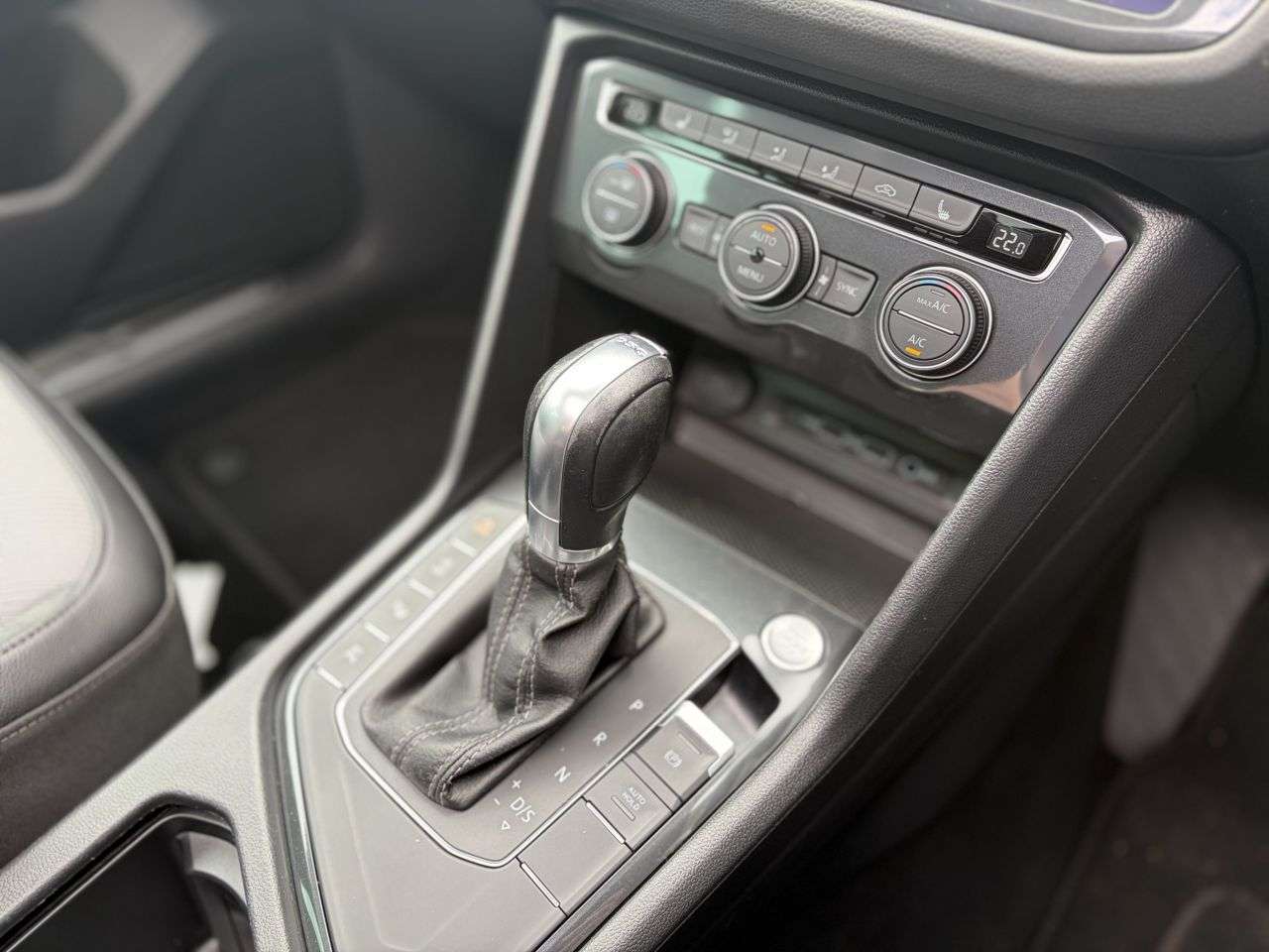 2019 VOLKSWAGEN TIGUAN 2019 VOLKSWAGEN TIGUAN