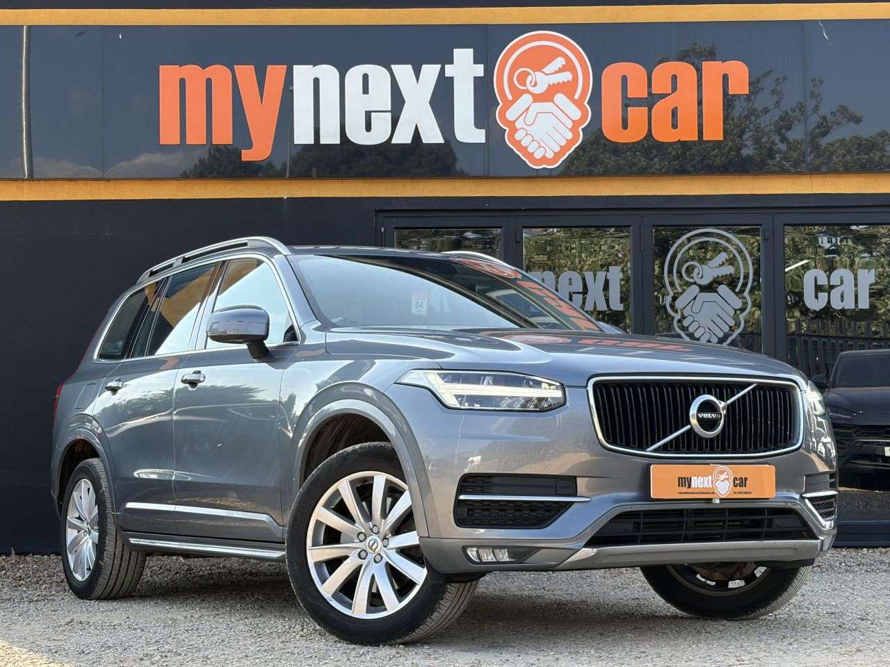 A 2017 VOLVO XC90 2.0 D5 PowerPulse Momentum SUV 5dr Diesel Auto 4WD Euro 6 (s/s) (235 ps) 2. A 2017 VOLVO XC90 2.0 D5 PowerPulse Momentum SUV 5dr Diesel Auto 4WD Euro 6 (s/s) (235 ps) 2.
