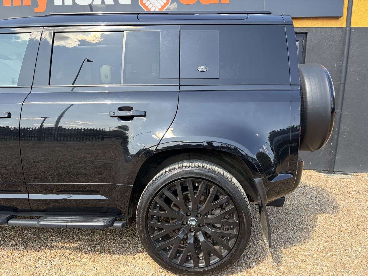 2022 LAND ROVER DEFENDER 110 2022 LAND ROVER DEFENDER 110