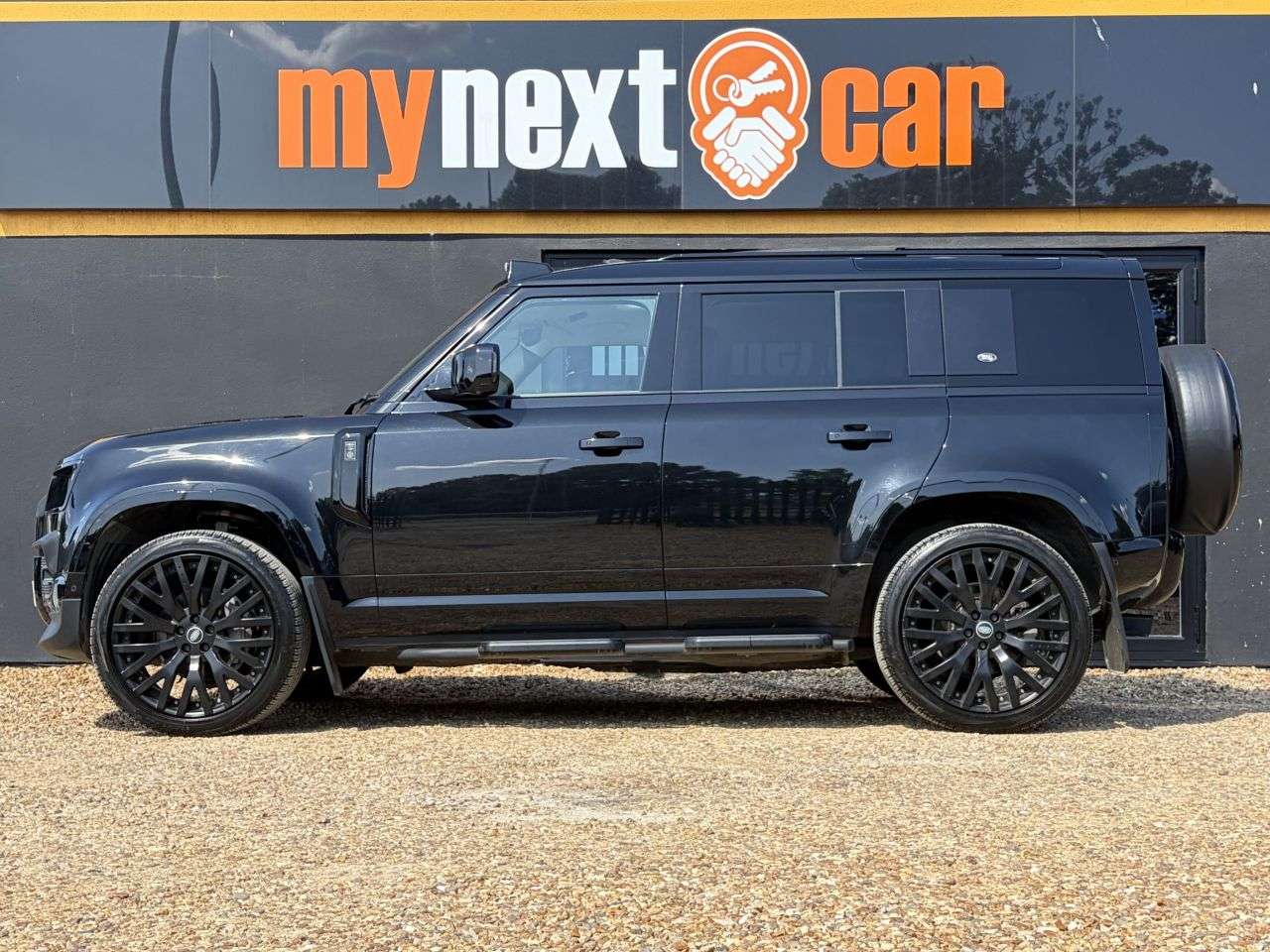 2022 LAND ROVER DEFENDER 110 2022 LAND ROVER DEFENDER 110