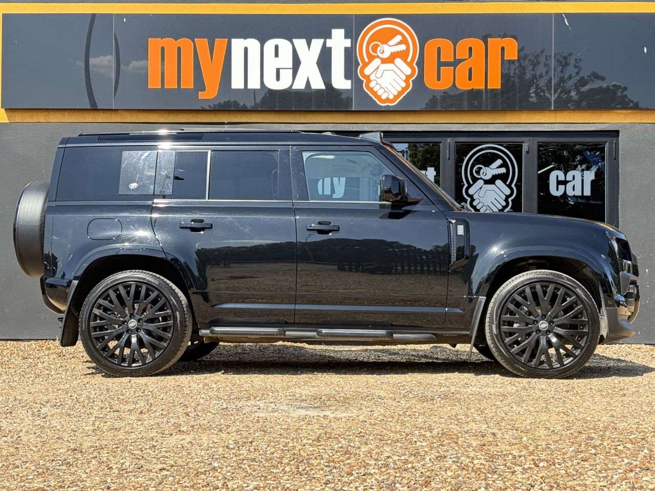 2022 LAND ROVER DEFENDER 110 2022 LAND ROVER DEFENDER 110