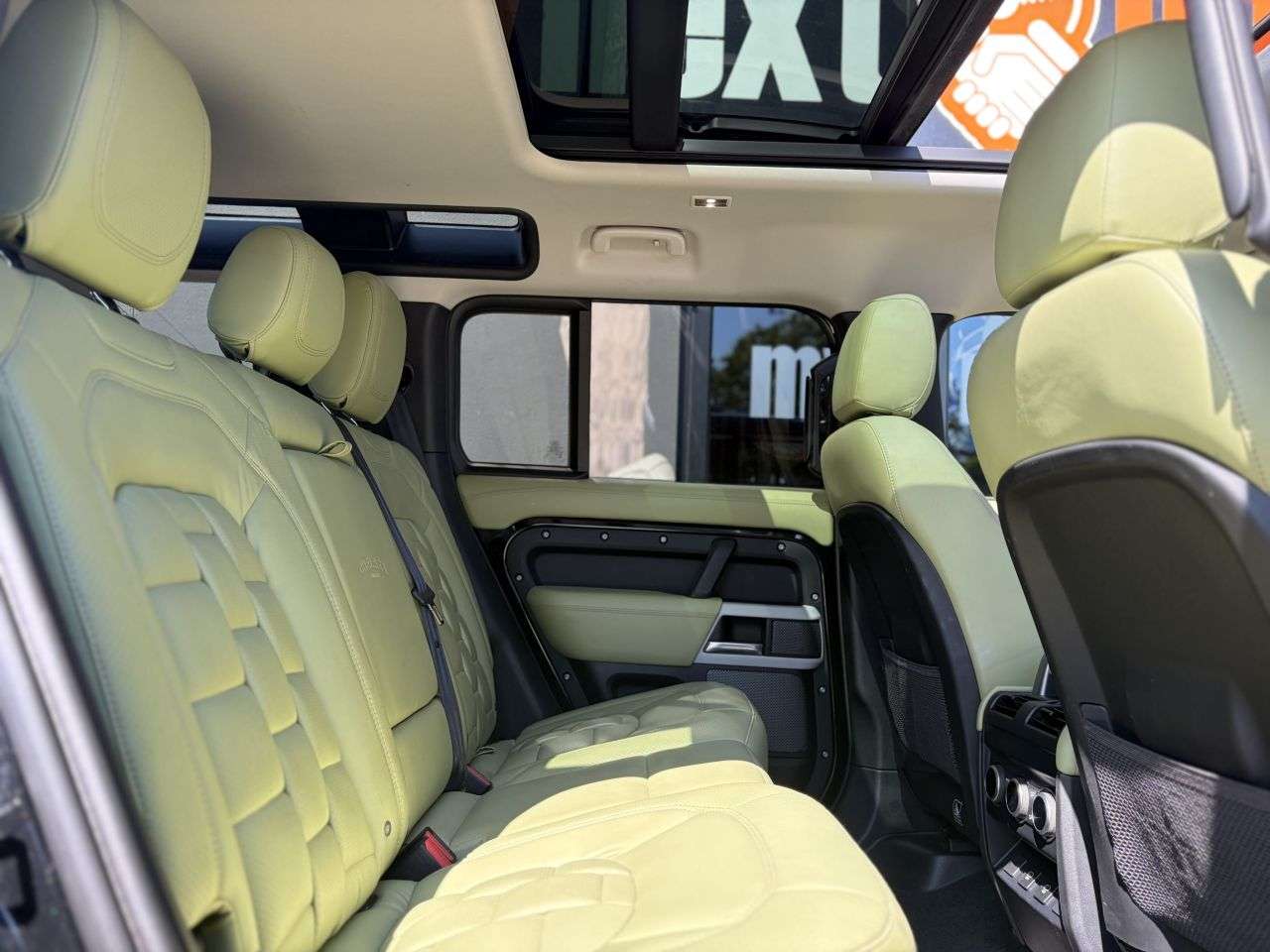 2022 LAND ROVER DEFENDER 110 2022 LAND ROVER DEFENDER 110