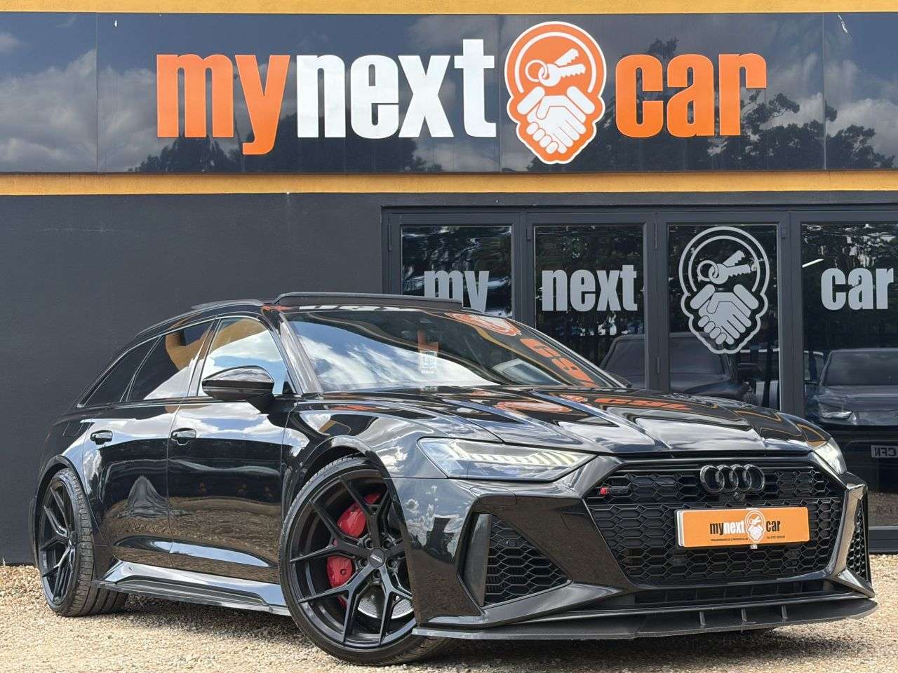 A 2021 AUDI A6 RS 6 AVANT TFSI QUATTRO CARBON BLACK A 2021 AUDI A6 RS 6 AVANT TFSI QUATTRO CARBON BLACK