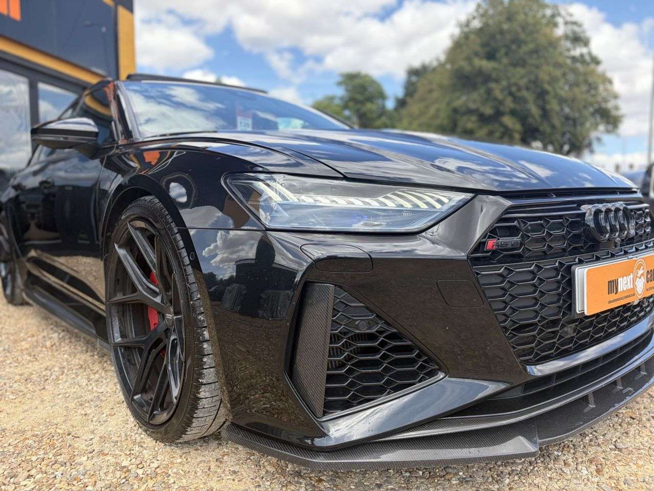 A 2021 AUDI A6 RS 6 AVANT TFSI QUATTRO CARBON BLACK A 2021 AUDI A6 RS 6 AVANT TFSI QUATTRO CARBON BLACK