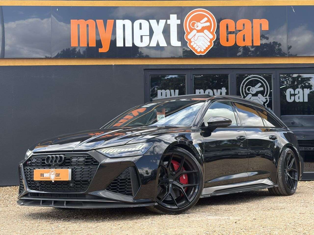 A 2021 AUDI A6 RS 6 AVANT TFSI QUATTRO CARBON BLACK A 2021 AUDI A6 RS 6 AVANT TFSI QUATTRO CARBON BLACK