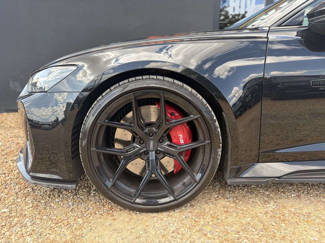 A 2021 AUDI A6 RS 6 AVANT TFSI QUATTRO CARBON BLACK A 2021 AUDI A6 RS 6 AVANT TFSI QUATTRO CARBON BLACK