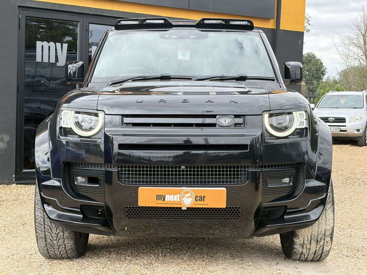 A 2021 LAND ROVER DEFENDER 110 3.0 D250 MHEV XS Edition SUV 5dr Diesel Auto 4WD Euro 6 (s/s) (250 ps) * DE A 2021 LAND ROVER DEFENDER 110 3.0 D250 MHEV XS Edition SUV 5dr Diesel Auto 4WD Euro 6 (s/s) (250 ps) * DE